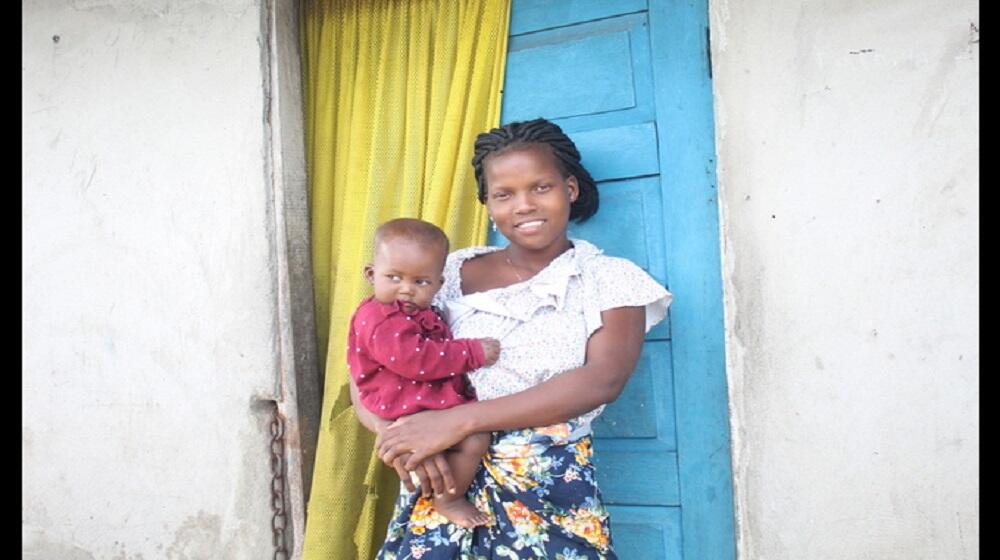 Eulina João became pregnant at the age of 17. Today, with information and knowledge about family planning and her sexual and rep